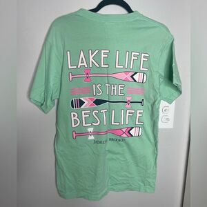 Jadelynn Brooke lake life is the best life graphic pocket T-shirt size small